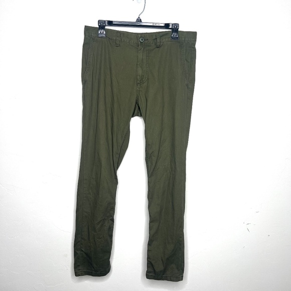 Old Navy Men's Lived-In Chino Pants, Olive Green, 32 x 30, Cotton Pants - Picture 1 of 7